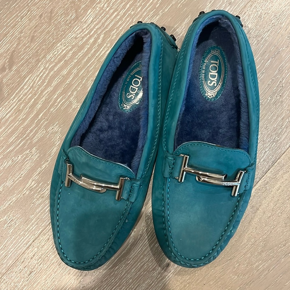 Tod’s slip on fur lined loafers
